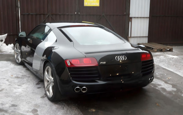 kuzovnoj-remont-audi-r8-1.18