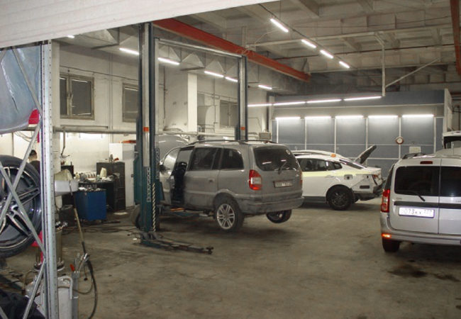 Автосервис на улице Промышленная, д. 10